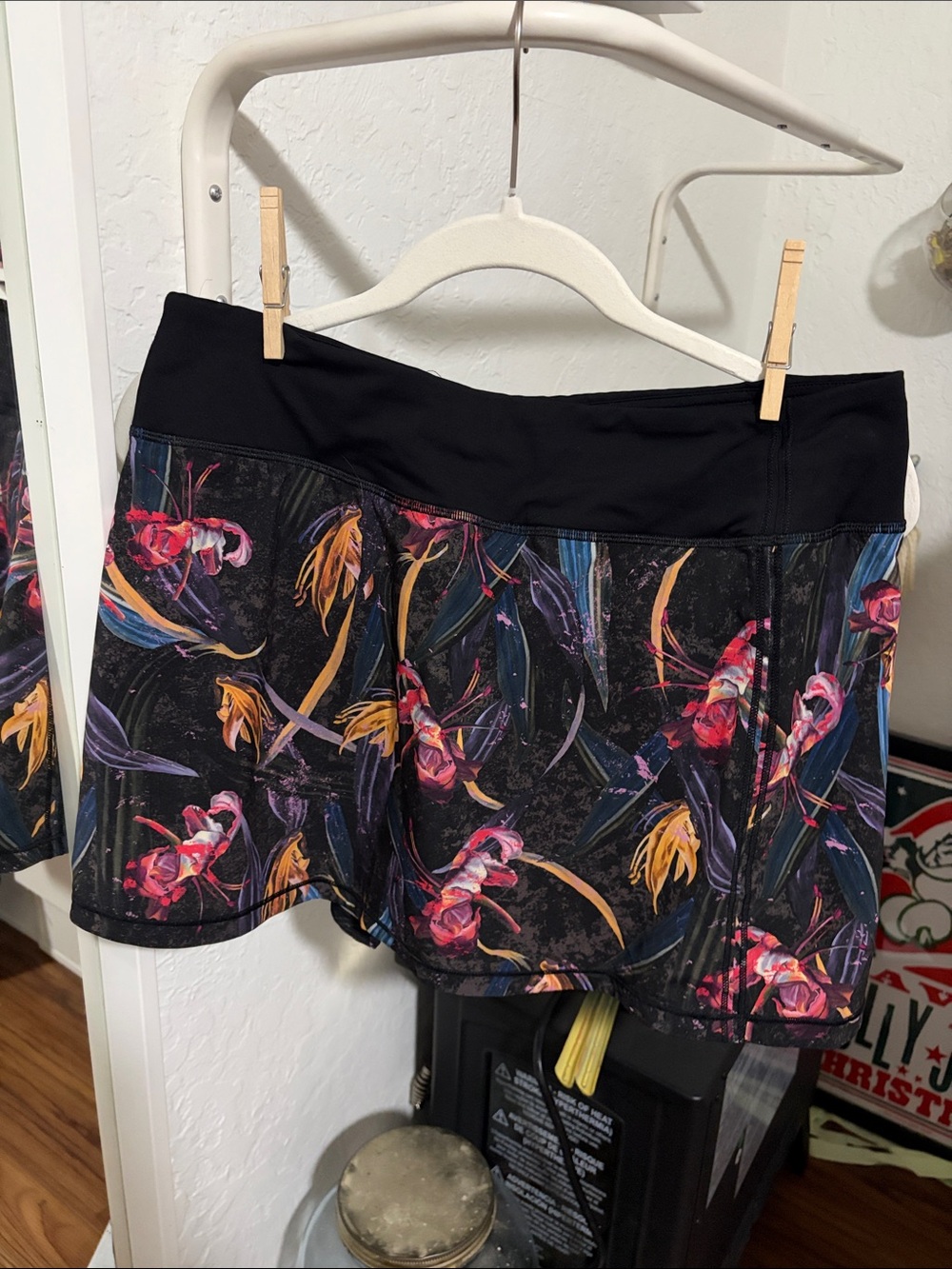 Lululemon pace rival MR skirt Black Floral
